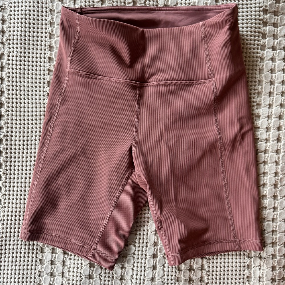 Lululemon ribbed biker short pink size 6